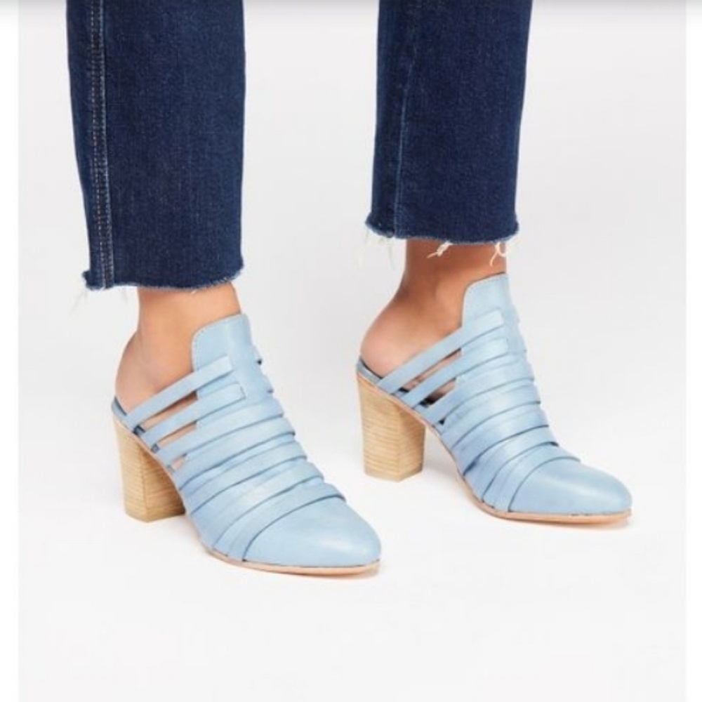 Pretty Baby Blue Free People Mules - Picture 2 of 6